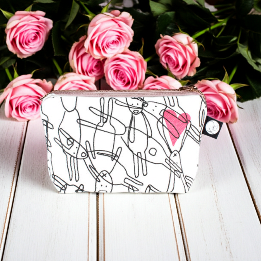 Pupuset-meikkipussukka