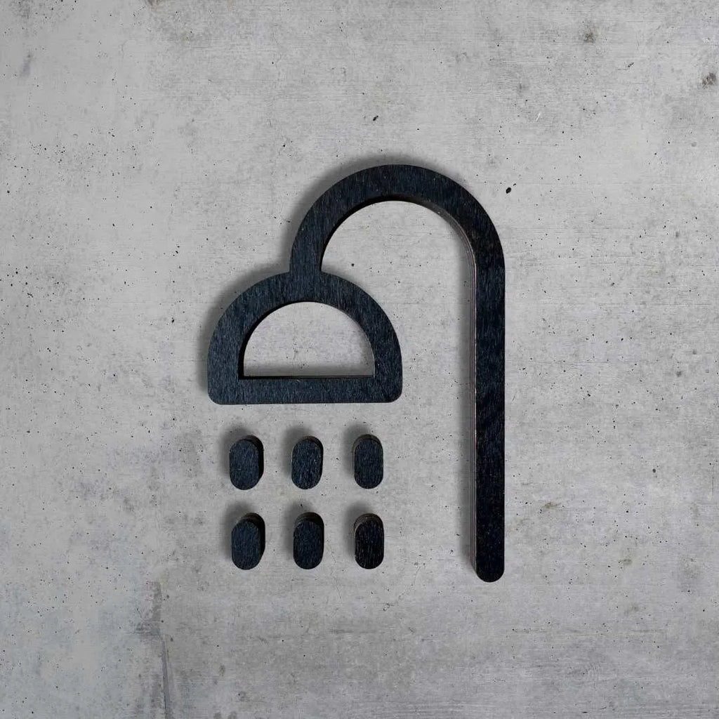 Puinen opastekyltti | Suihku